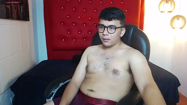 titanxero online show from November 12, 1:06 pm