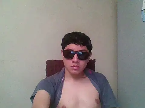 twinkboy593 online show from October 10, 2:33 pm