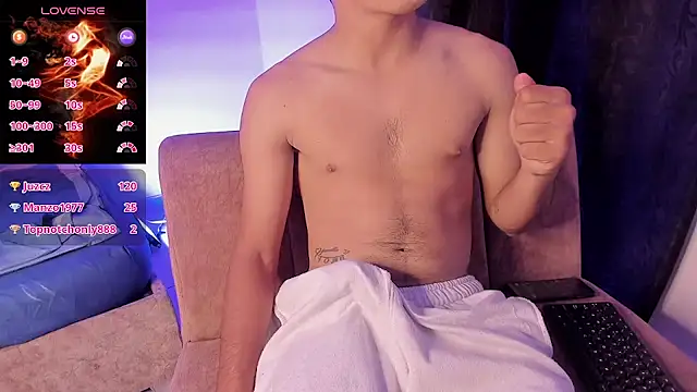 Austin Cardieff  online show from November 7, 3:21 am