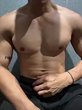 gooodboiii online show from April 16, 3:12 pm