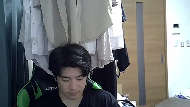 Snapshot of aokunvvv chatting on September 30, 6:33 pm aokunvvv online show from September 30, 6:33 pm