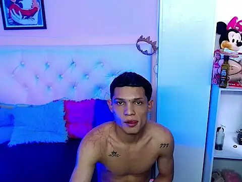 Snapshot of EL_VENEZOLANO_22CM chatting on September 23, 7:46 pm EL VENEZOLANO 22CM online show from September 23, 7:46 pm