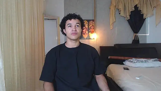Snapshot of fire_drako_ chatting on October 3, 8:25 pm fire drako online show from October 3, 8:25 pm