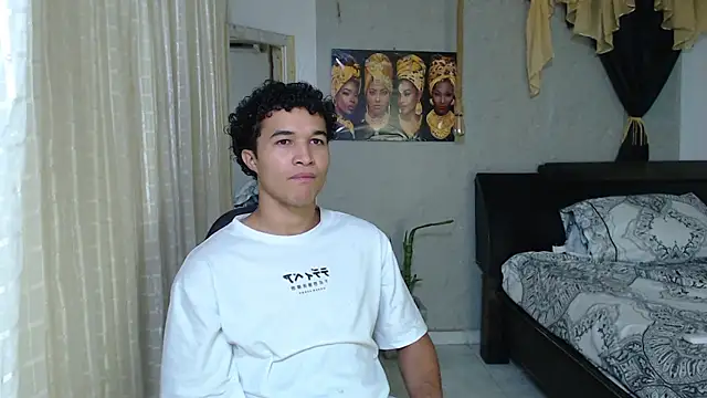 Snapshot of fire_drako_ chatting on September 21, 10:43 pm fire drako online show from September 21, 10:43 pm