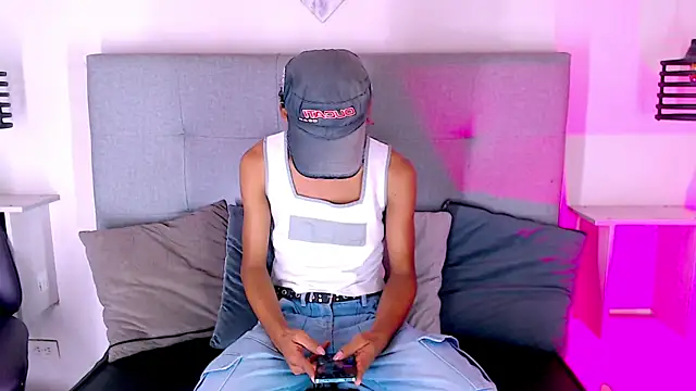 Billie Turner  online show from September 23, 4:23 am