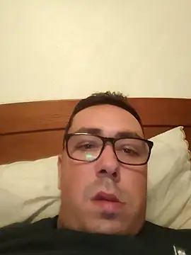 Snapshot of Garciadiogo69 chatting on September 28, 8:29 pm Garciadiogo69 online show from September 28, 8:29 pm