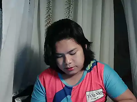 Huntrix2025 online show from February 25, 8:32 pm