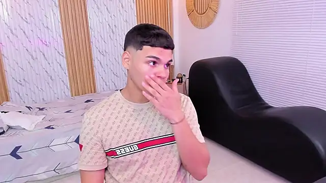 james jonnes online show from September 30, 7:50 pm