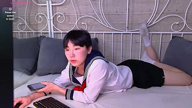 HeejinWang online show from December 16, 4:30 am