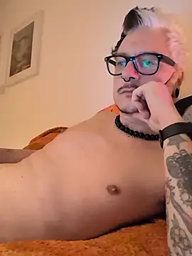 cruiserpup online show from November 5, 7:16 pm