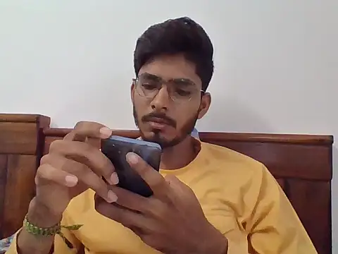 Snapshot of vikranthLong chatting on October 1, 5:11 am vikranthLong online show from October 1, 5:11 am