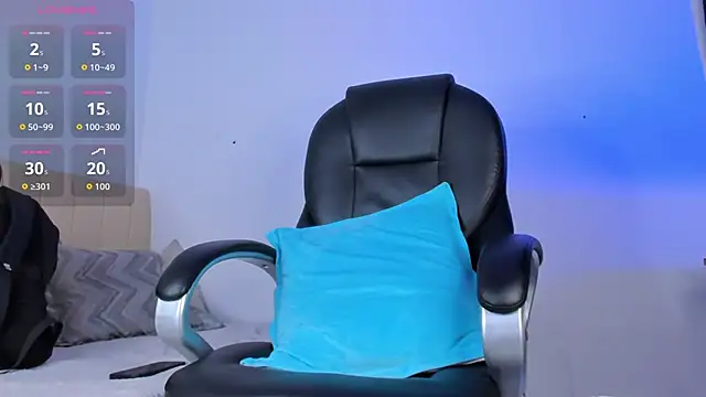 denis munera online show from October 25, 11:01 am