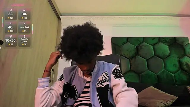 AllexJacob online show from April 7, 1:22 pm