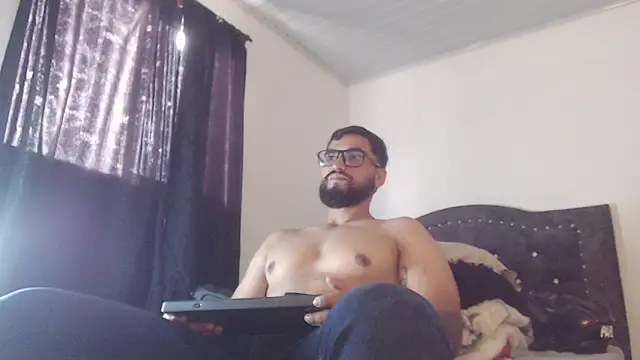 Chrys harris77 online show from April 18, 9:36 pm