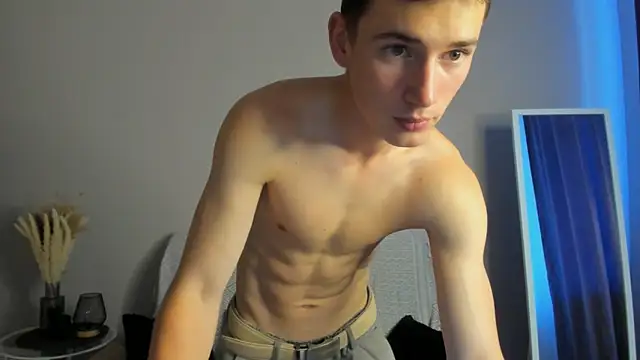 Max Foks online show from September 18, 8:16 am