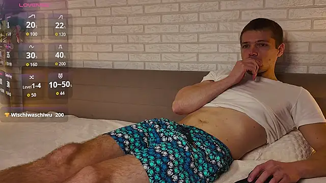 GarettVoss online show from October 19, 5:56 am