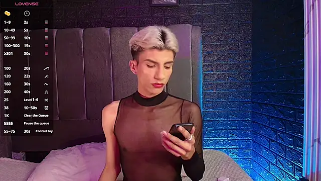 Erick Velveth online show from November 14, 5:43 am