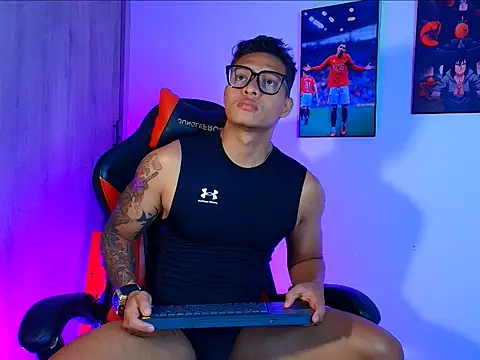 evan greey online show from September 18, 3:47 pm