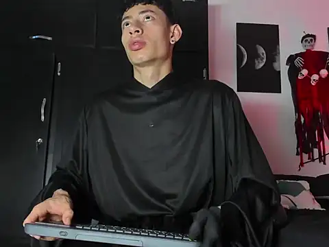 jey cox23 online show from October 31, 12:41 pm