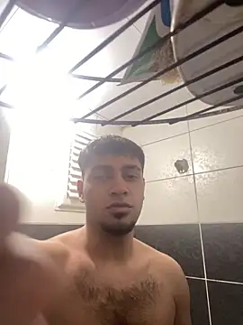 astoperaa online show from December 22, 7:11 pm