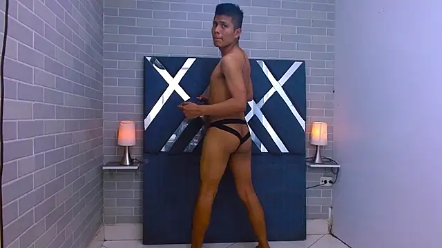 marcus hans  online show from November 12, 7:19 pm