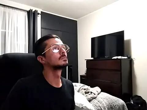 JustBrunox online show from March 19, 3:30 am