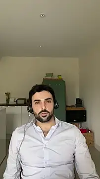 eauminerale online show from March 6, 9:50 am