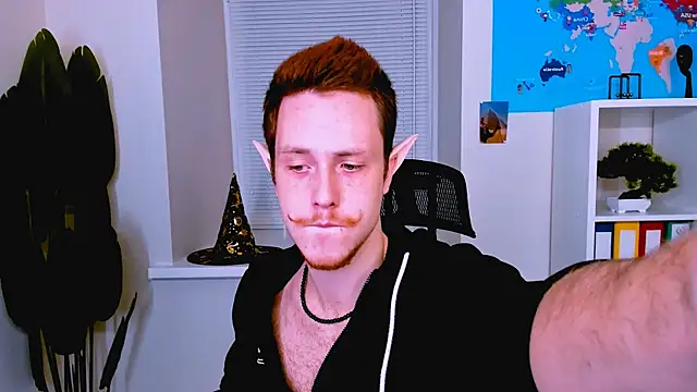 LeoMooree online show from October 30, 4:52 pm