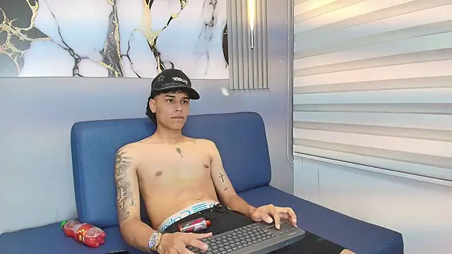 Frayhot777 online show from January 15, 8:11 pm