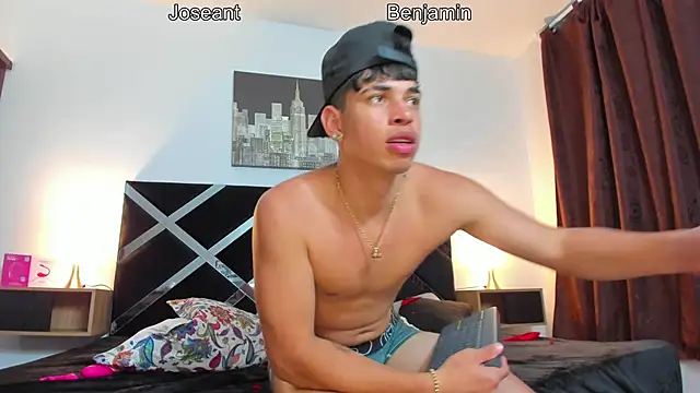 iammariano online show from March 26, 3:43 am