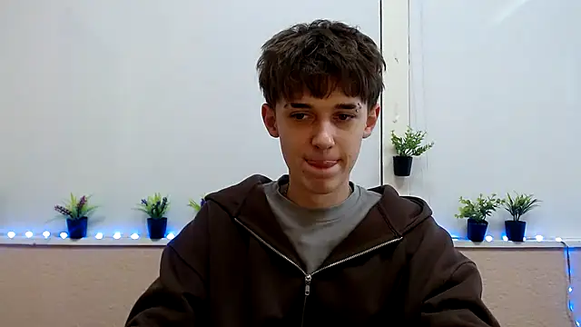 Hoot Dude  online show from November 3, 1:03 pm