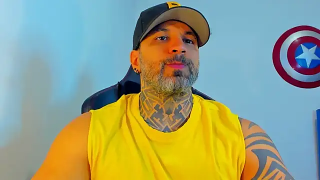 JoshRigby online show from April 2, 7:33 pm