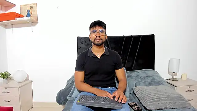 Taylormaccurdy  online show from March 2, 3:52 pm