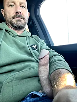 Snapshot of gfucci1680 chatting on September 30, 1:58 pm gfucci1680 online show from September 30, 1:58 pm