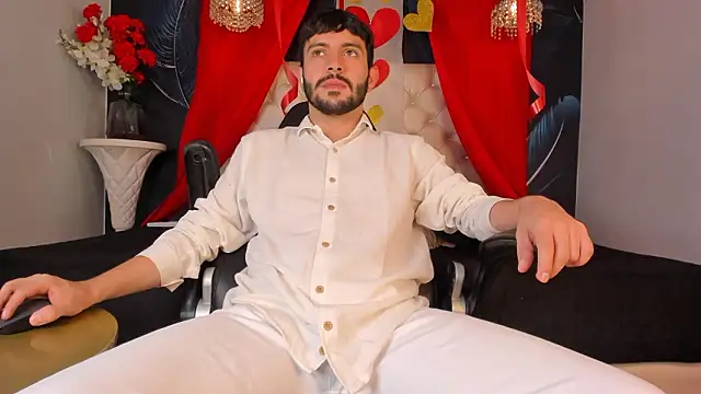 VynnyBlacke  online show from February 15, 5:02 am