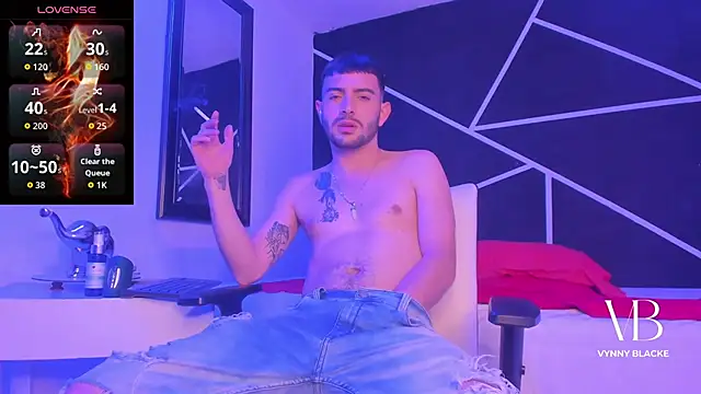 VynnyBlacke  online show from December 1, 10:24 pm