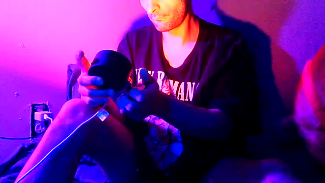 highinhtxx online show from October 25, 10:11 pm