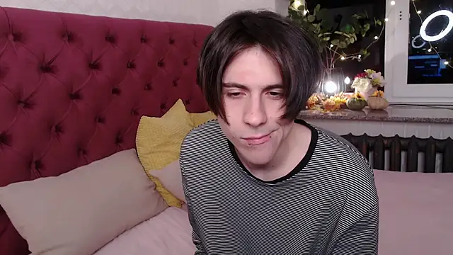 Ellis Rin online show from November 22, 8:41 pm