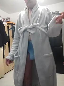 honzinka83 online show from December 1, 5:16 pm