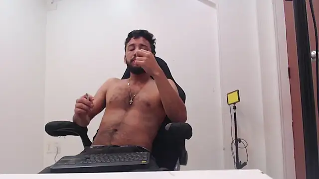 Juan FelipeX01 online show from November 5, 7:38 pm