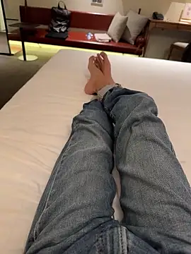 HenryLee1983-cums online show from November 13, 10:42 am