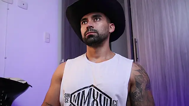 SOY MIKE online show from November 28, 2:26 am