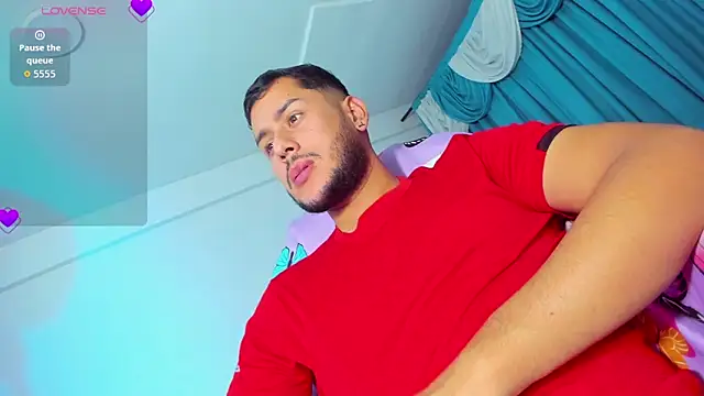 Snapshot of Hot_Latino_boy_ chatting on October 19, 6:07 am Hot Latino boy online show from October 19, 6:07 am