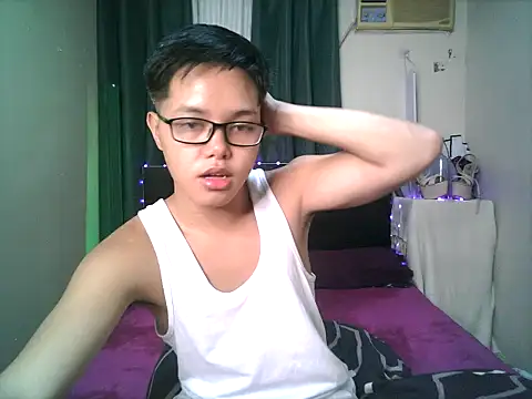 Snapshot of hot_babyboy26 chatting on October 14, 2:24 pm hot babyboy26 online show from October 14, 2:24 pm