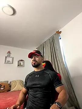 Ezzio Scolaro online show from November 27, 10:13 pm