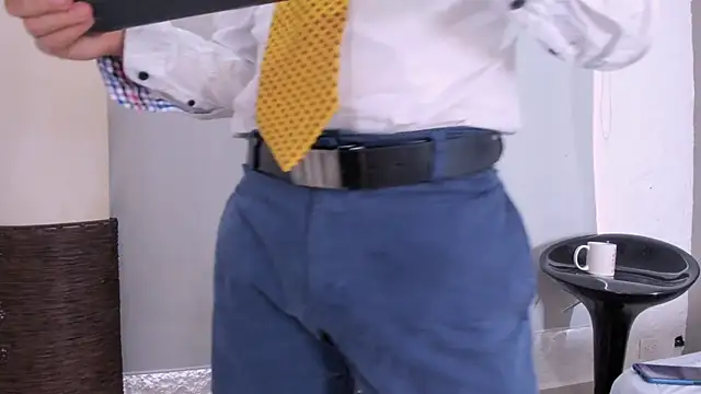  axelking  online show from November 25, 11:45 am