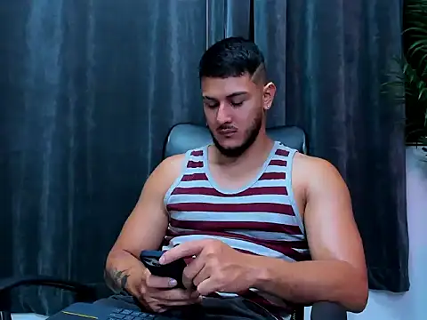 jasonshaw25 online show from February 14, 6:25 pm