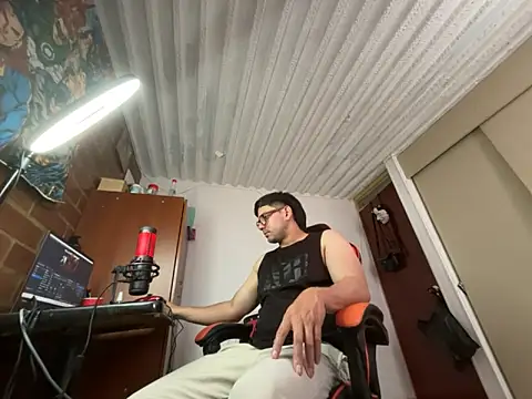 kaspar 6 online show from April 6, 7:47 pm