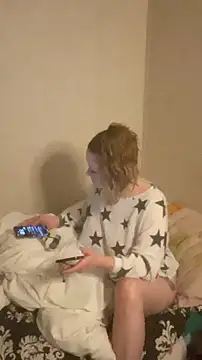 amandatheblondewife online show from January 19, 8:16 am