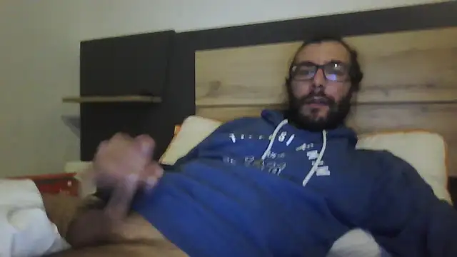 Snapshot of Arbneh69 chatting on October 5, 5:50 pm Arbneh69 online show from October 5, 5:50 pm